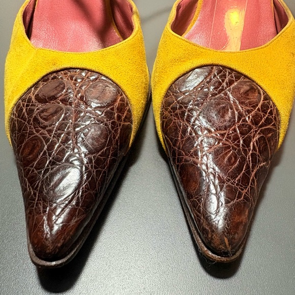 SERGIO ROSSI Vintage Suede and Leather Ankle Strap Heels - Picture 12 of 13